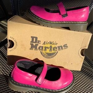 COPY - Dr. Martens girls pink shoes